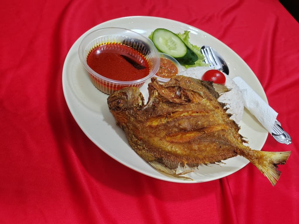 SF77 Bawal Goreng (white rice x1)_0