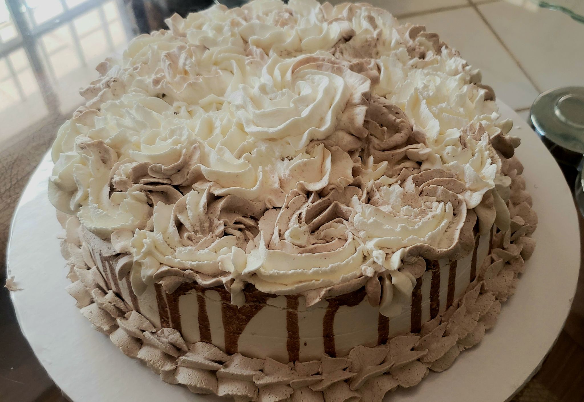 Gâteau large au chocolat _0