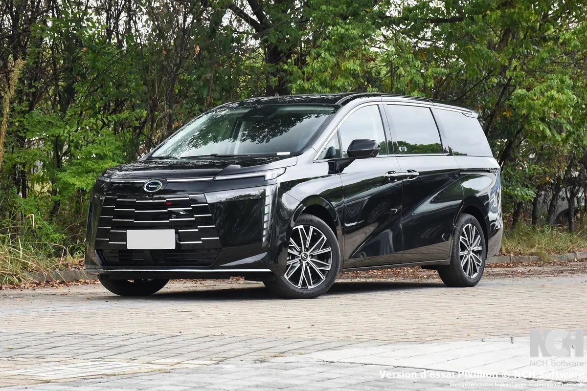 GAC TRUMPCHI E8 2025 NOIR_0