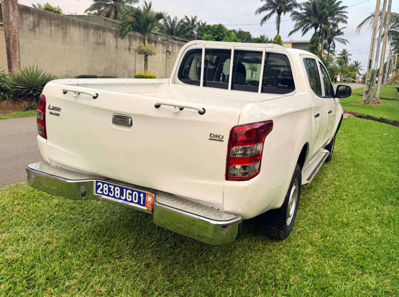 MITSUBISHI L200 2018 BLANCHE_2