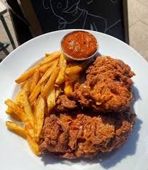 CHICKEN AND CHIPS_0