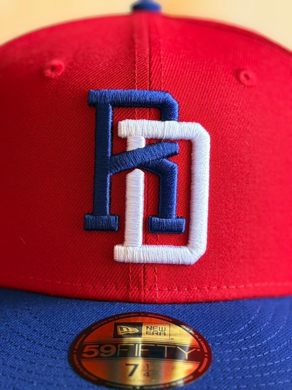 New Era 59 Fifty -   DR World Baseball 2026 Flag Red Two Tone Edition _1