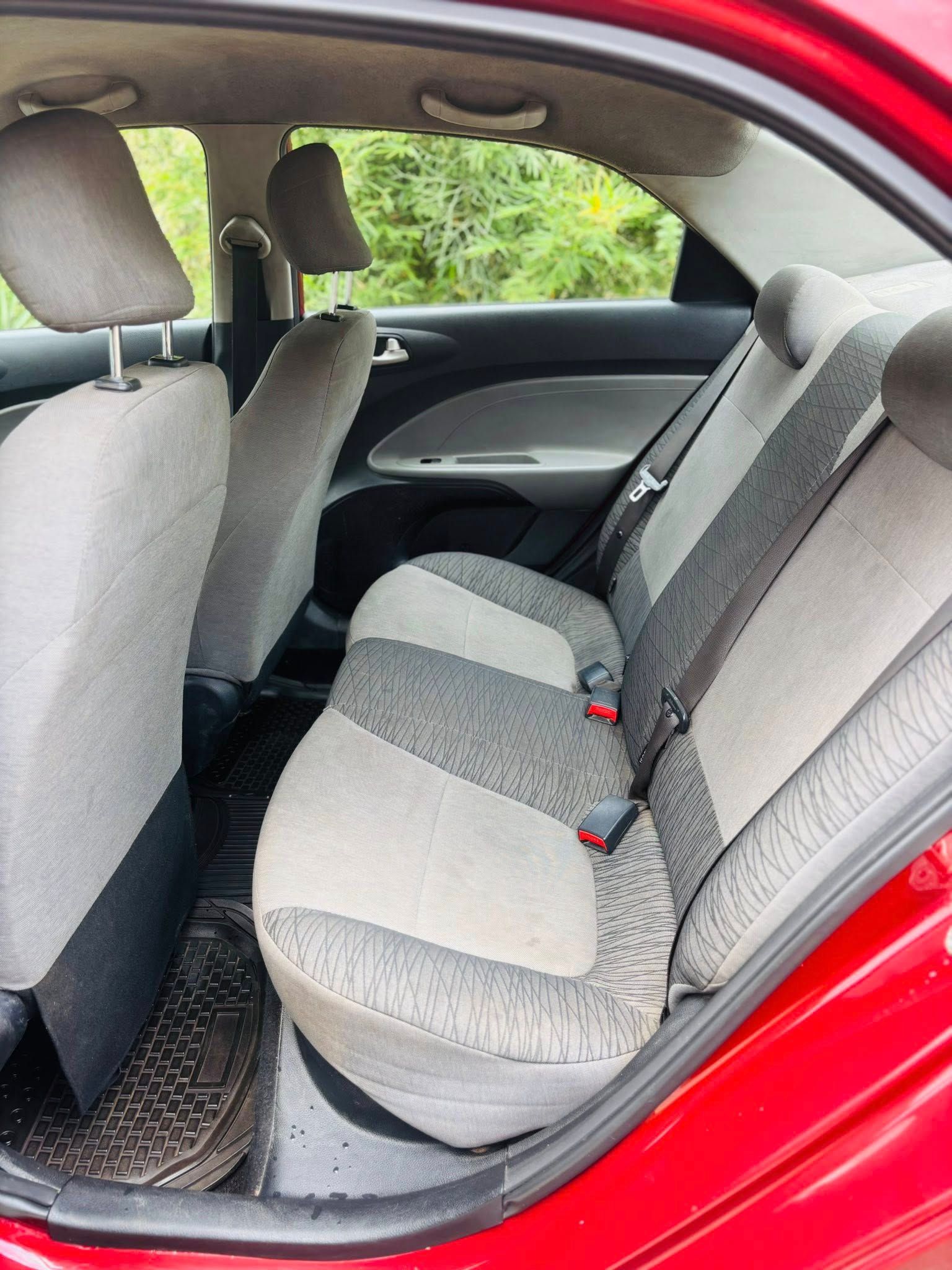 KIA PEGAS 2023 ROUGE_7