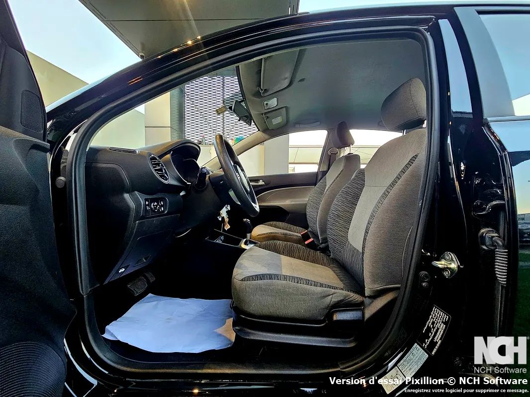 KIA PEGAS 2023 NOIR_6