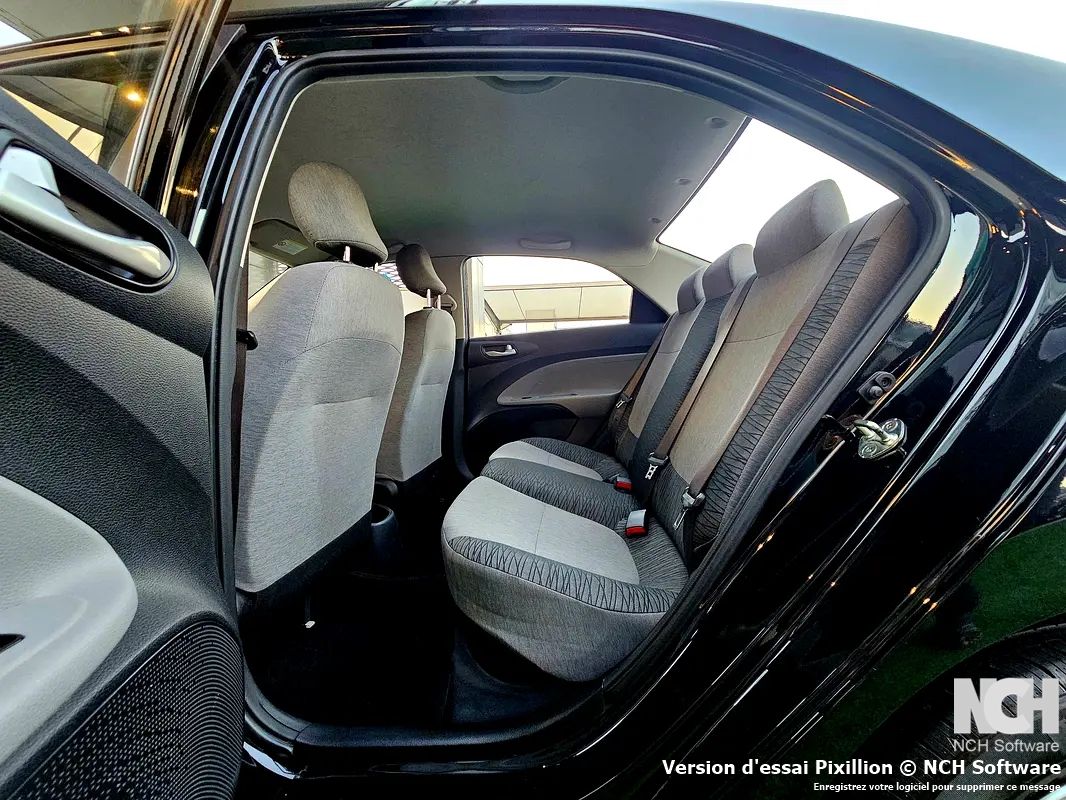 KIA PEGAS 2023 NOIR_7