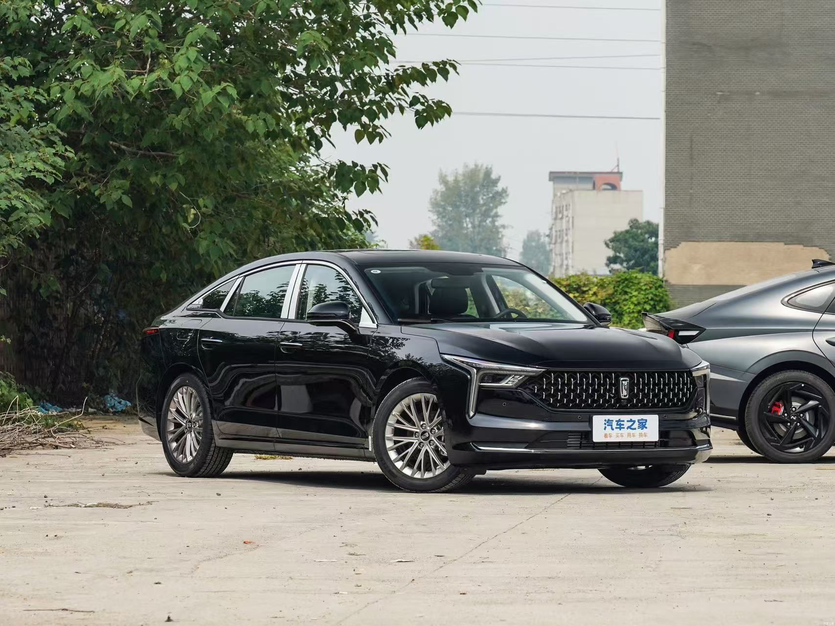 BESTUNE B70 2024 NOIR_1