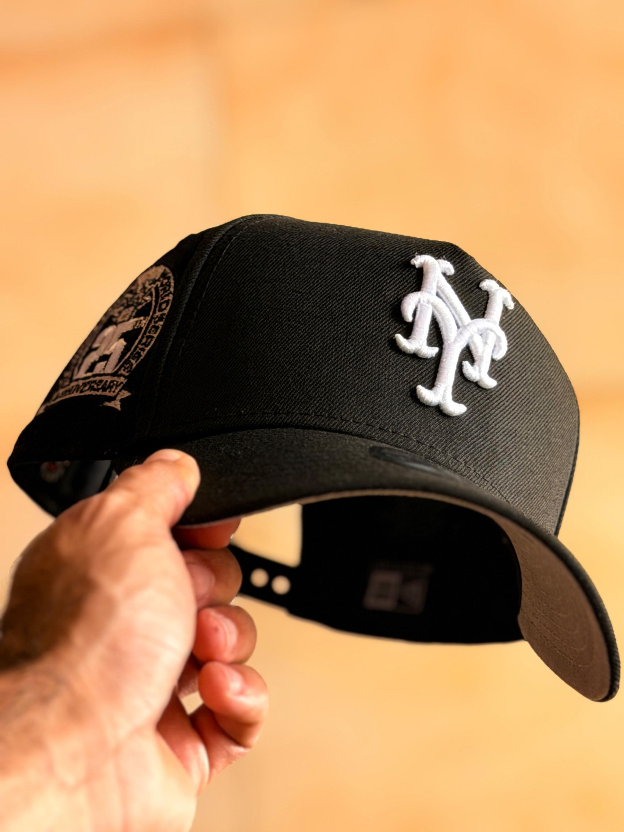 New Era 9Forty - NY Mets 25th Anniversary Subway Series Black Prime Edition_0