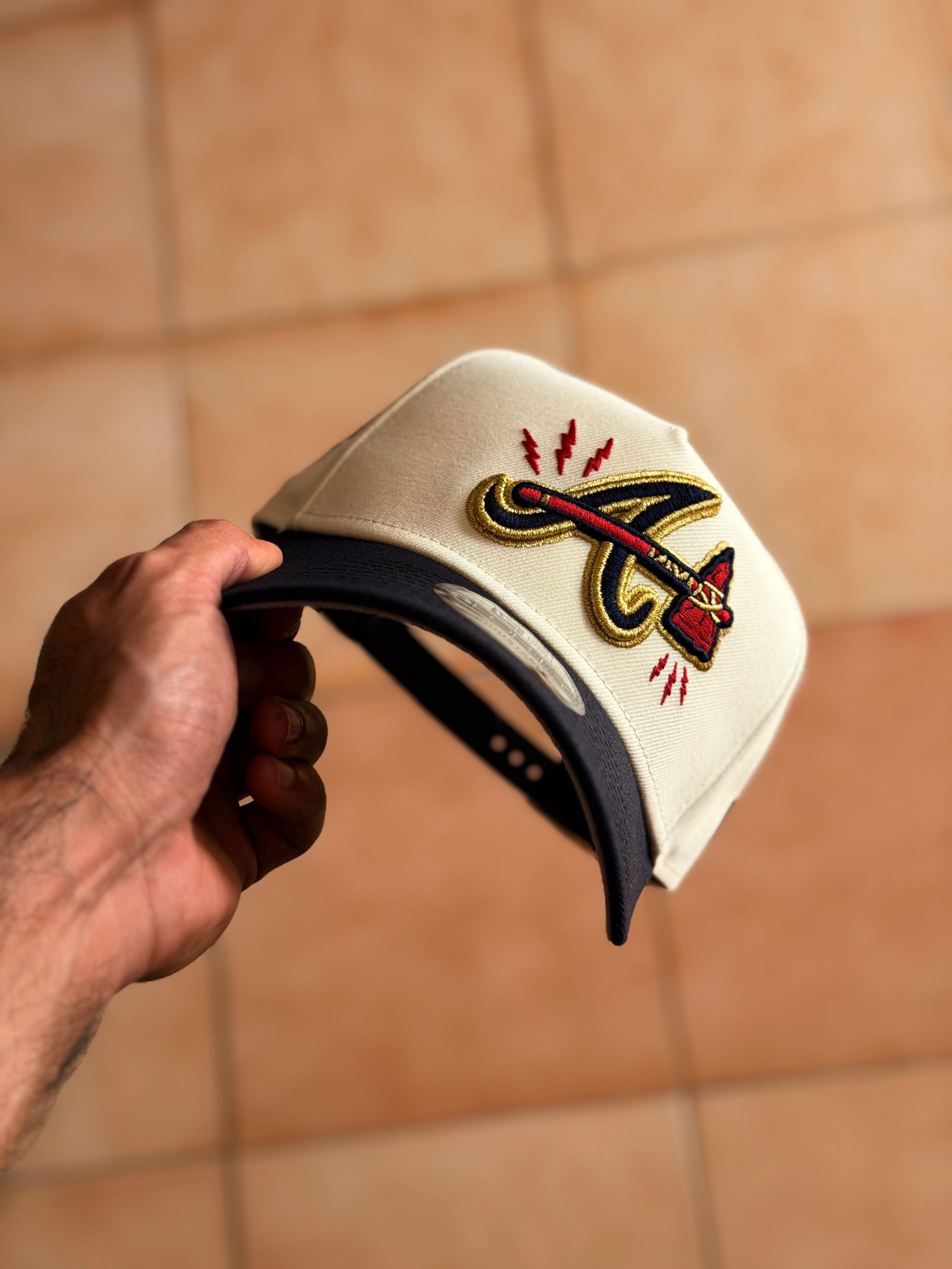 New Era 9Forty - Atlanta Braves World Series 1995 Chrome Two Tone Edition_2
