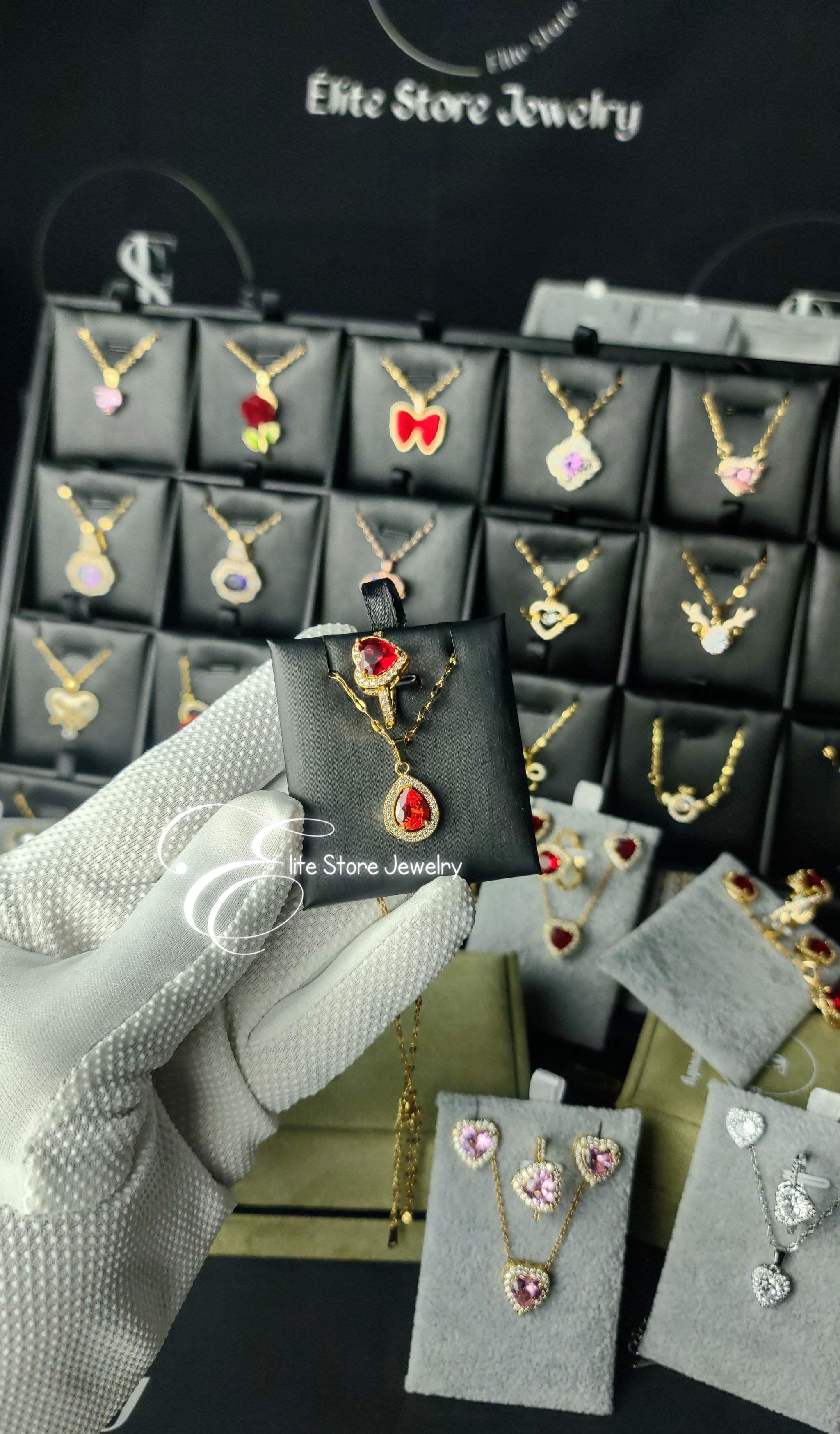 Set Collier et Bague Avec Pierre Rouge _0