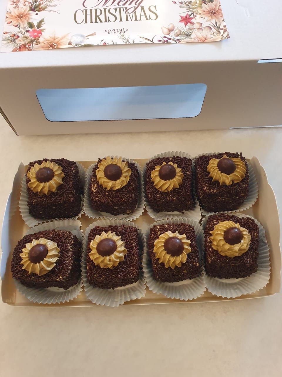 ᴍɪɴɪᴄᴀᴋᴇs 𝟷𝟼 ᴘᴄs & 𝟾 ᴘᴄs 🍰_5