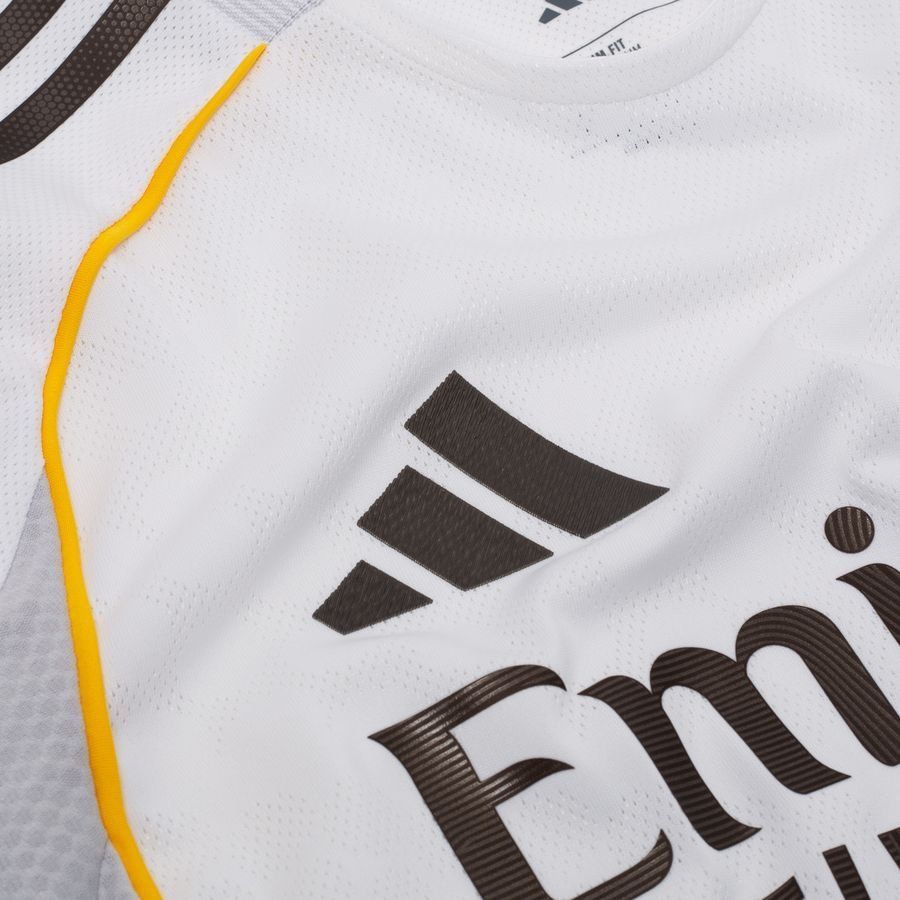 Real Madrid C.F Adidas HEATRDY Kits 25/26_3