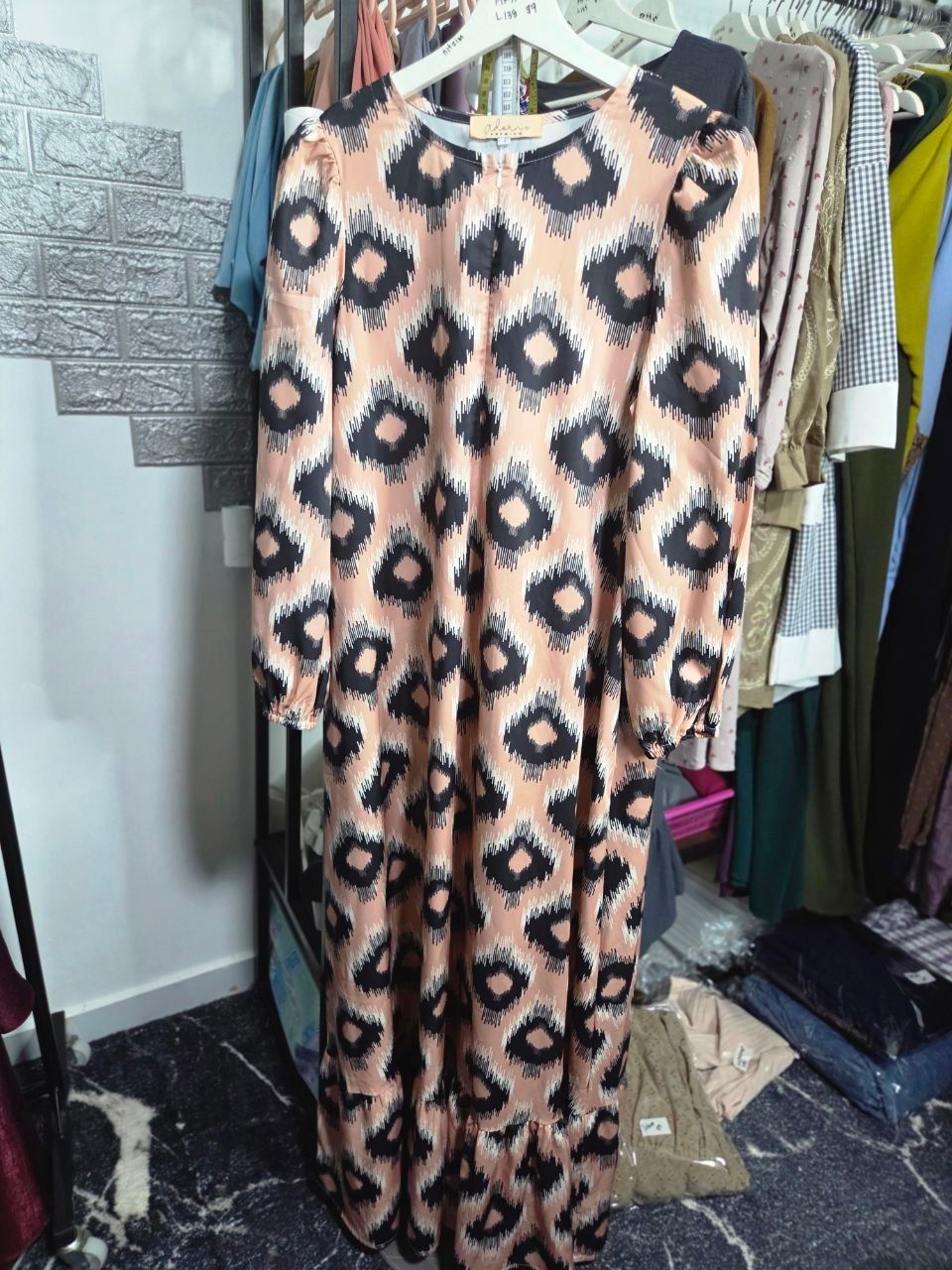 PL ADORN PREMIUM Peach Abstract Dress, Size 1_0