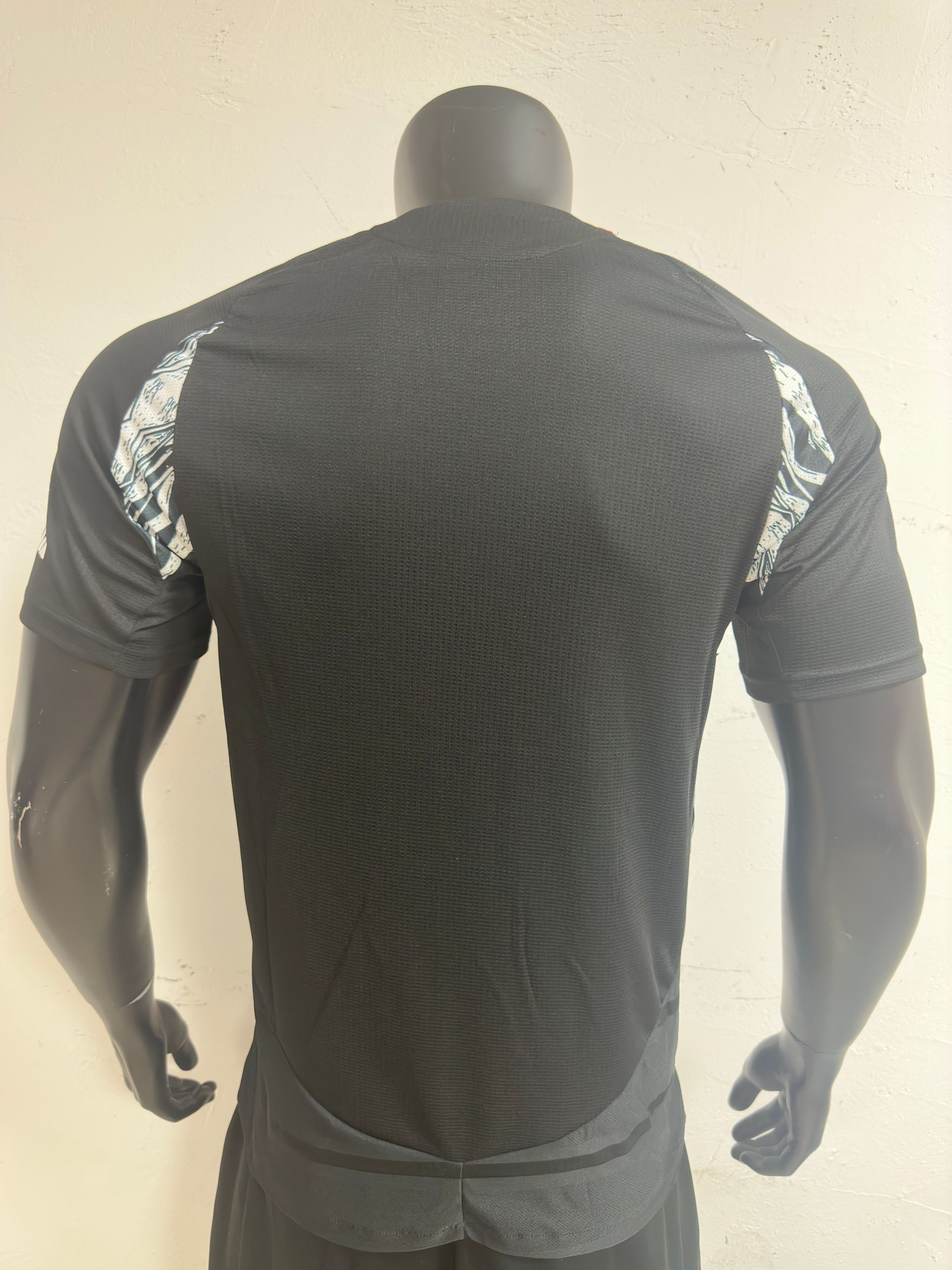 Arsenal 2024/25 Away Shirt (Black / Red / Green)_1