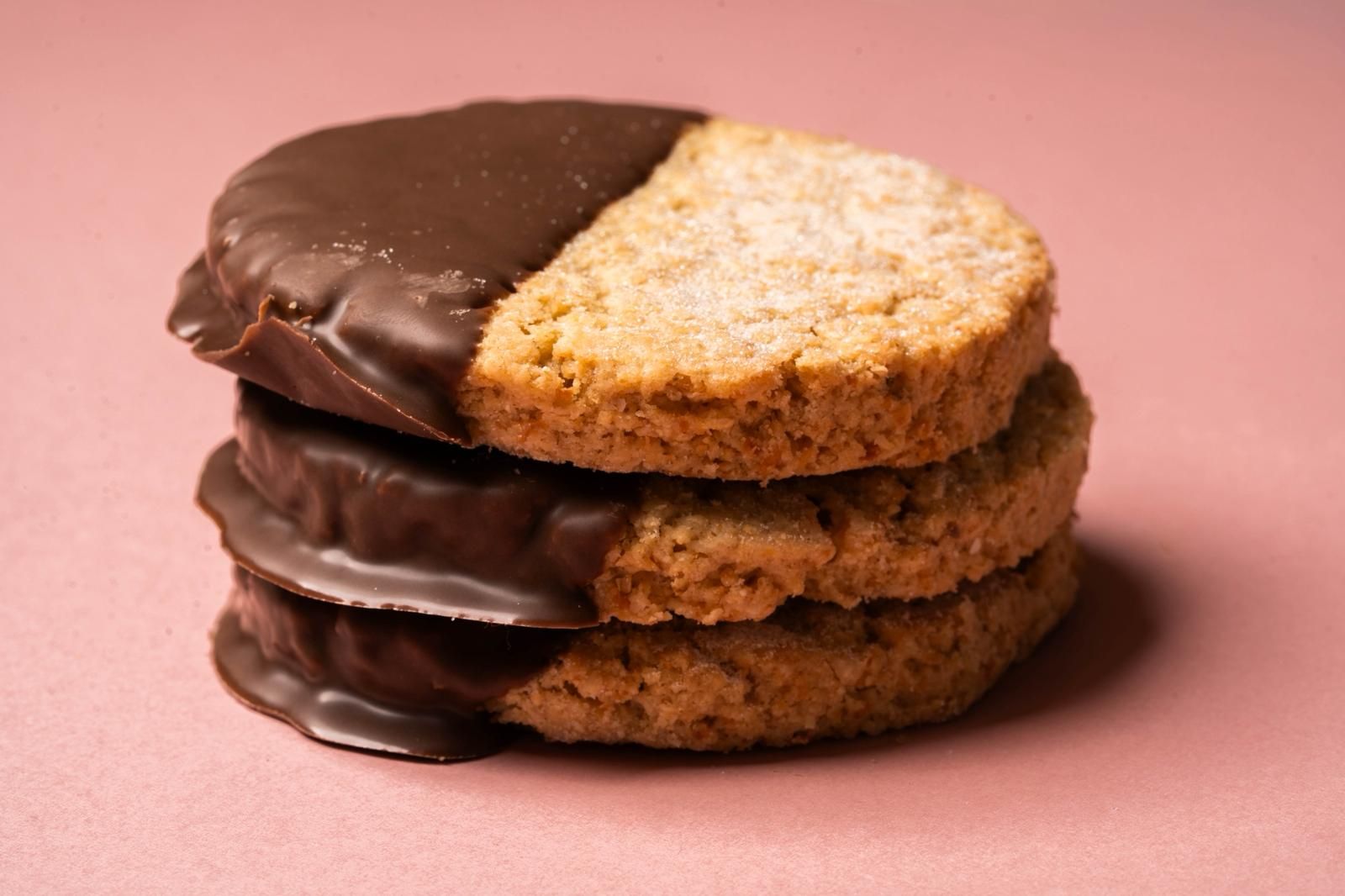 Dipped Milk Chocolate Flakemeal Biscuits - 3 pack_1