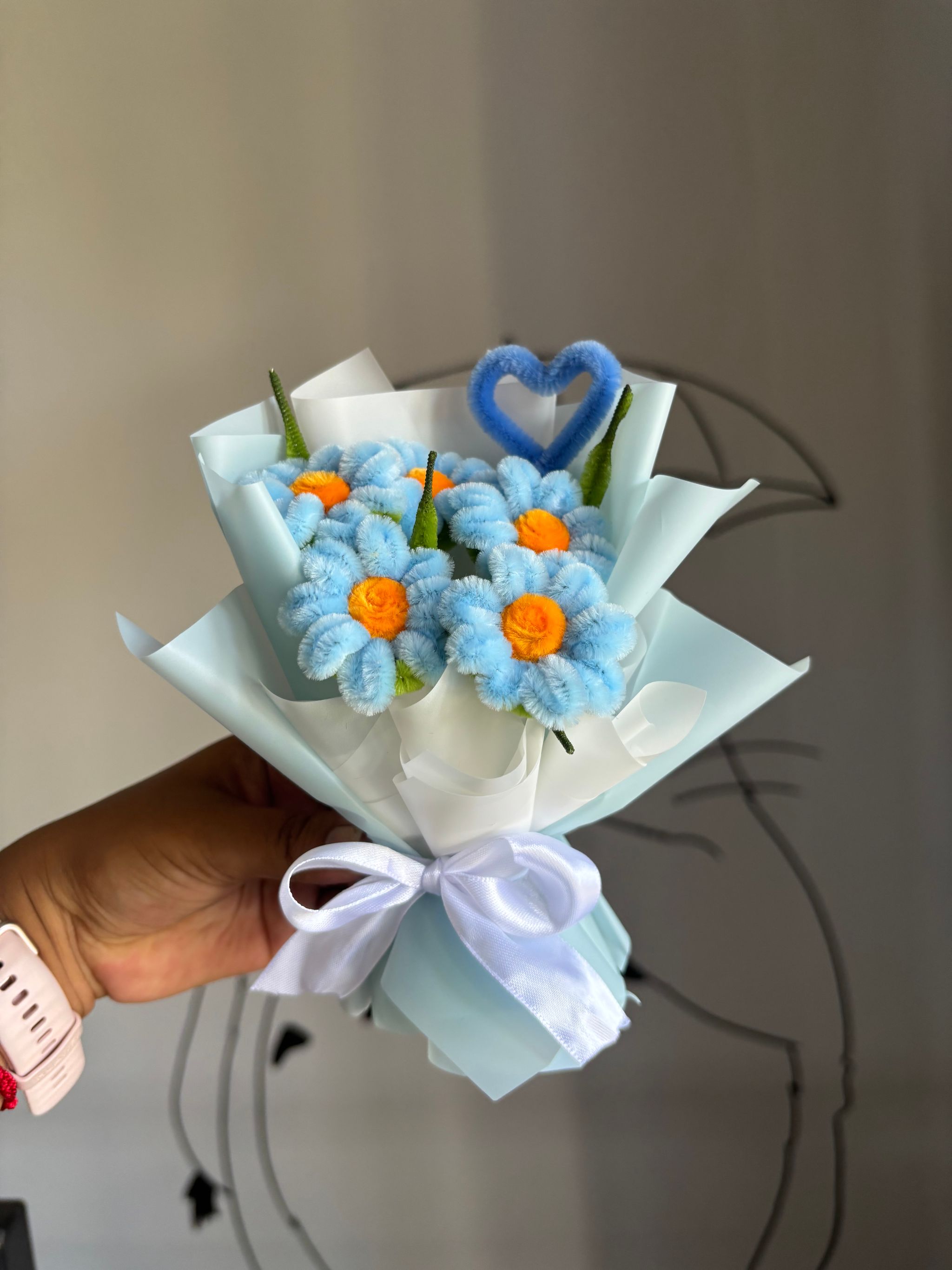 Blue mini standing bouquet_0