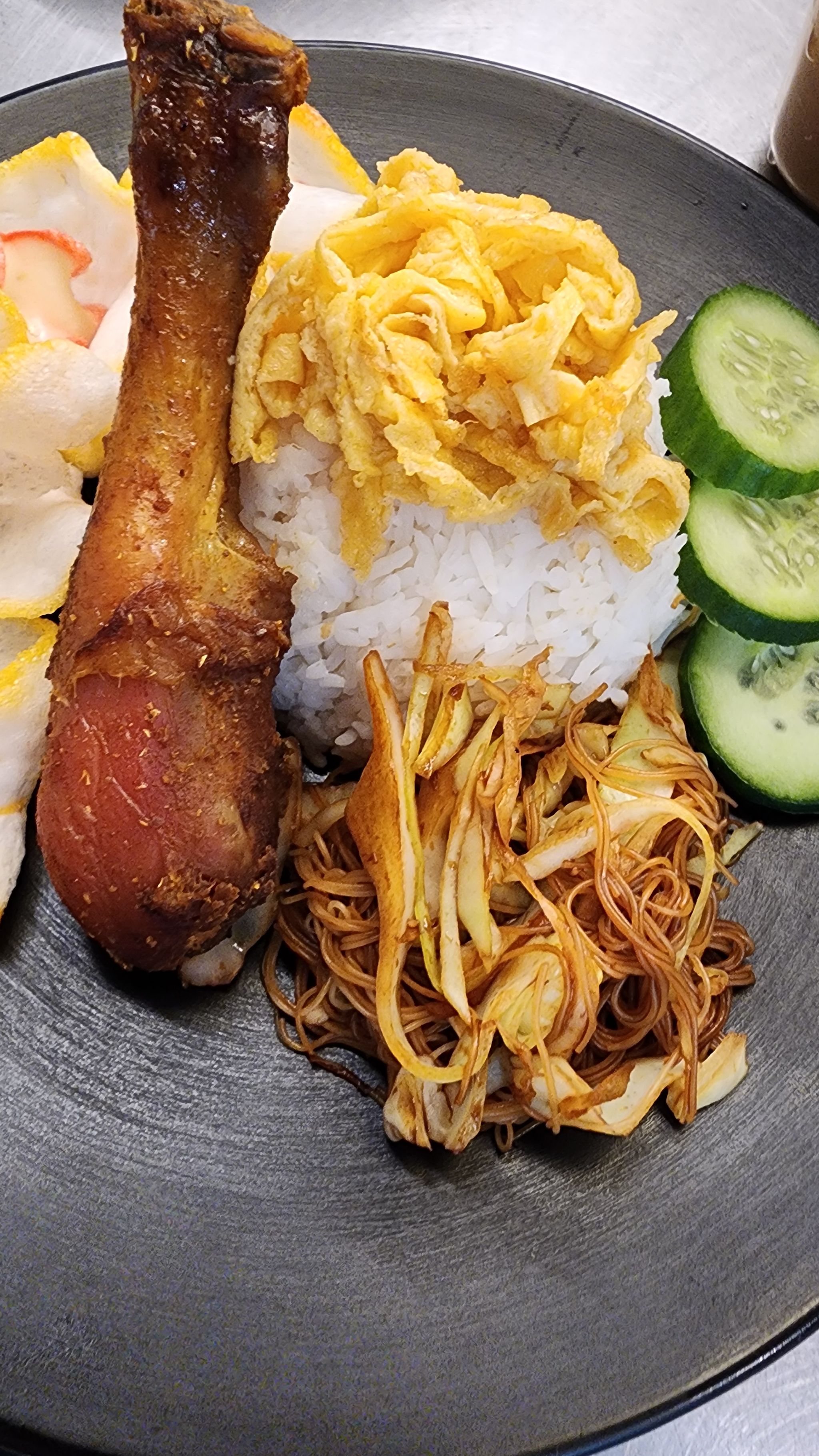 Nasi Uduk - Coconut rice with chicken_1