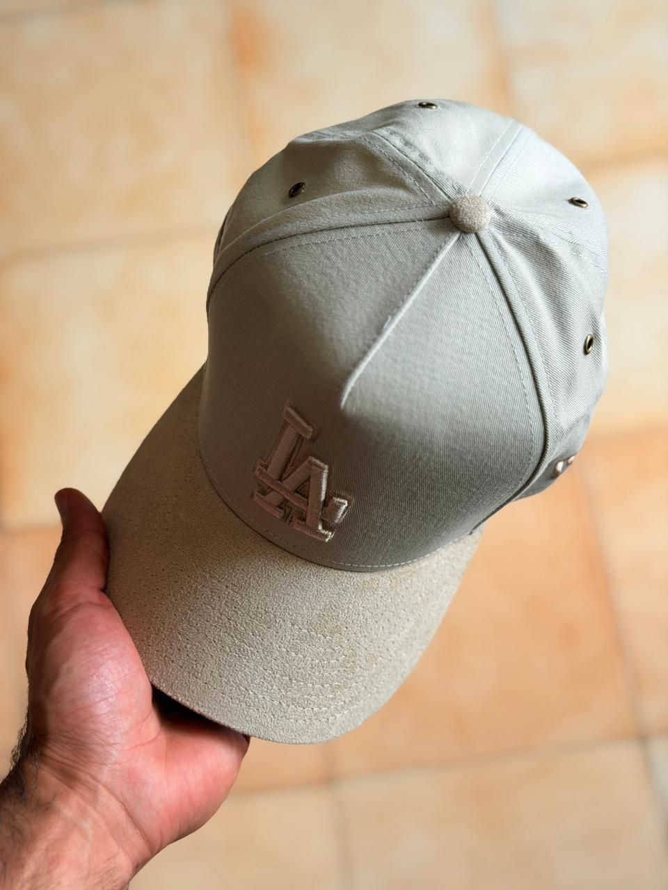New Era 9Forty - La Dodgers 'Cream Suede'  Strapback Stone/Oatmilk _5