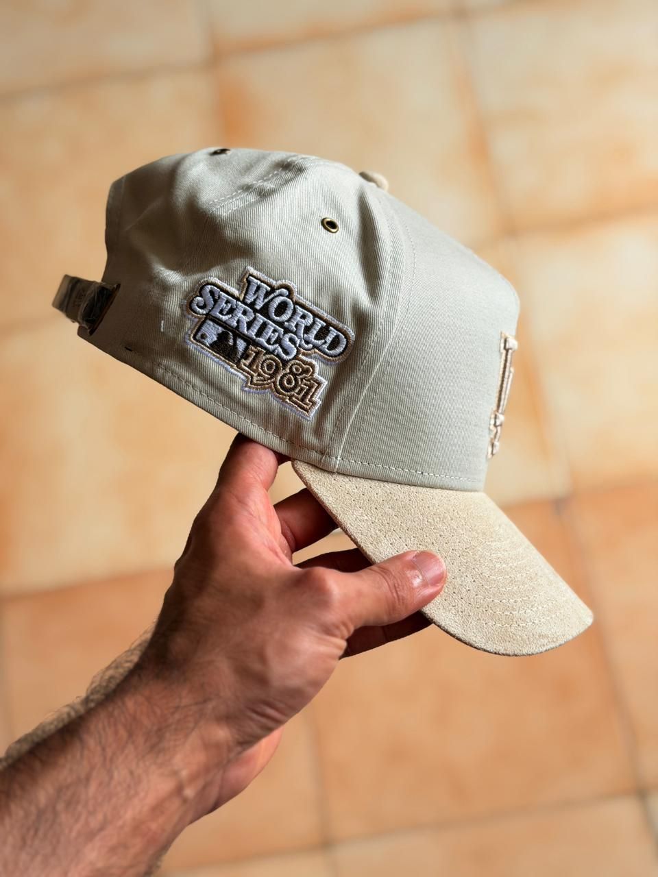 New Era 9Forty - La Dodgers 'Cream Suede'  Strapback Stone/Oatmilk _2