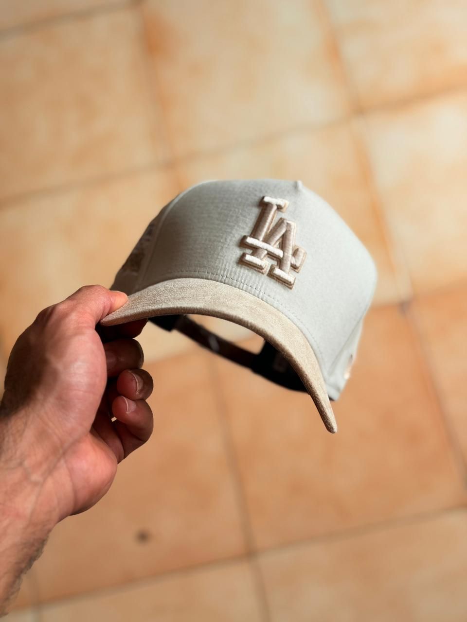 New Era 9Forty - La Dodgers 'Cream Suede'  Strapback Stone/Oatmilk _3