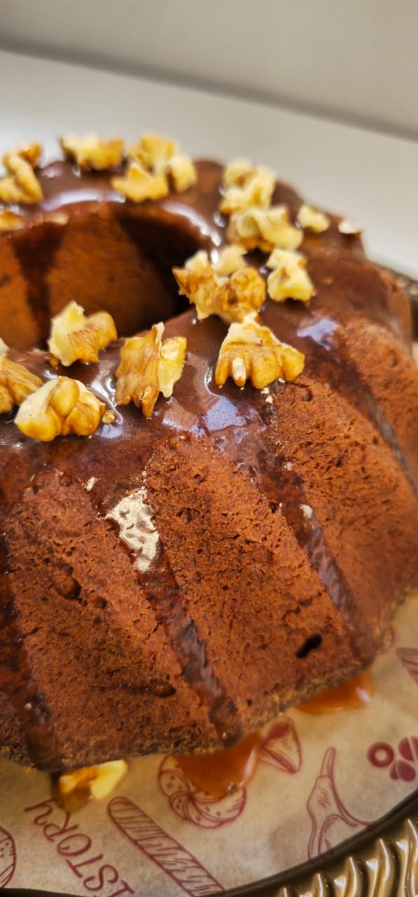 Majdool Cake with Caramel Sauce_1