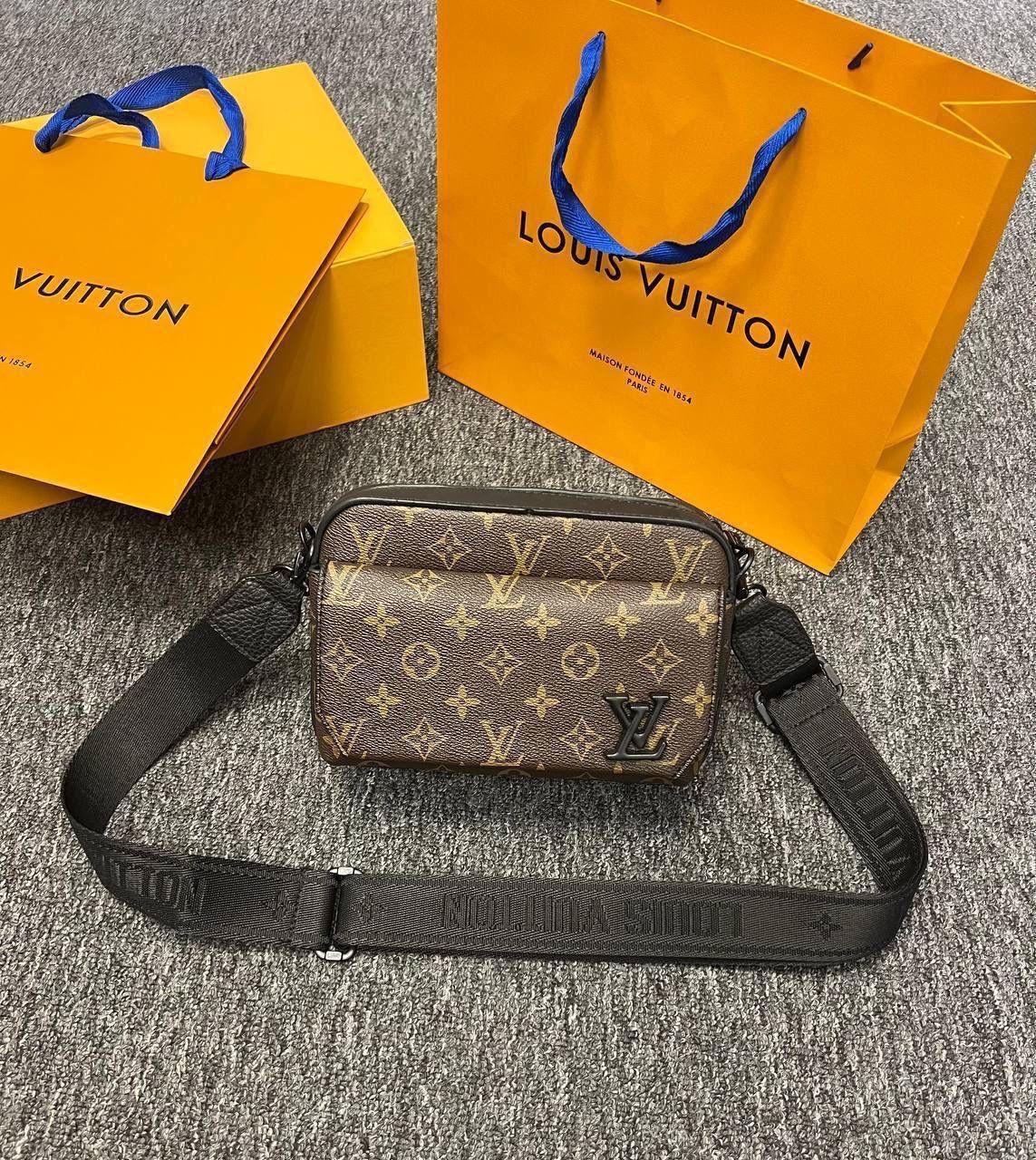 תיק פאוץ׳ לגבר – עיצוב ספורטיבי עם רצועת כתף מתכווננת _6