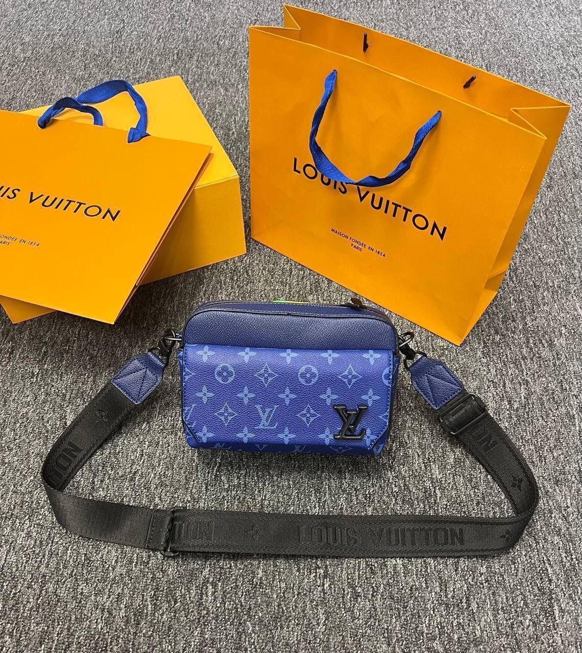 תיק פאוץ׳ לגבר – עיצוב ספורטיבי עם רצועת כתף מתכווננת _9