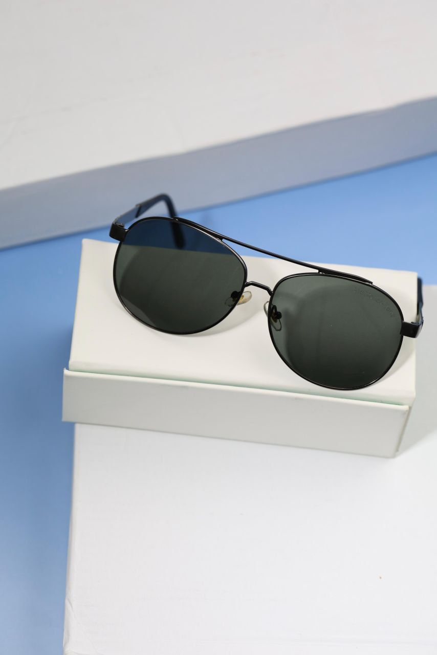 משקפי שמש לגבר – עיצוב יוקרתי עם מסגרת מתכת_5