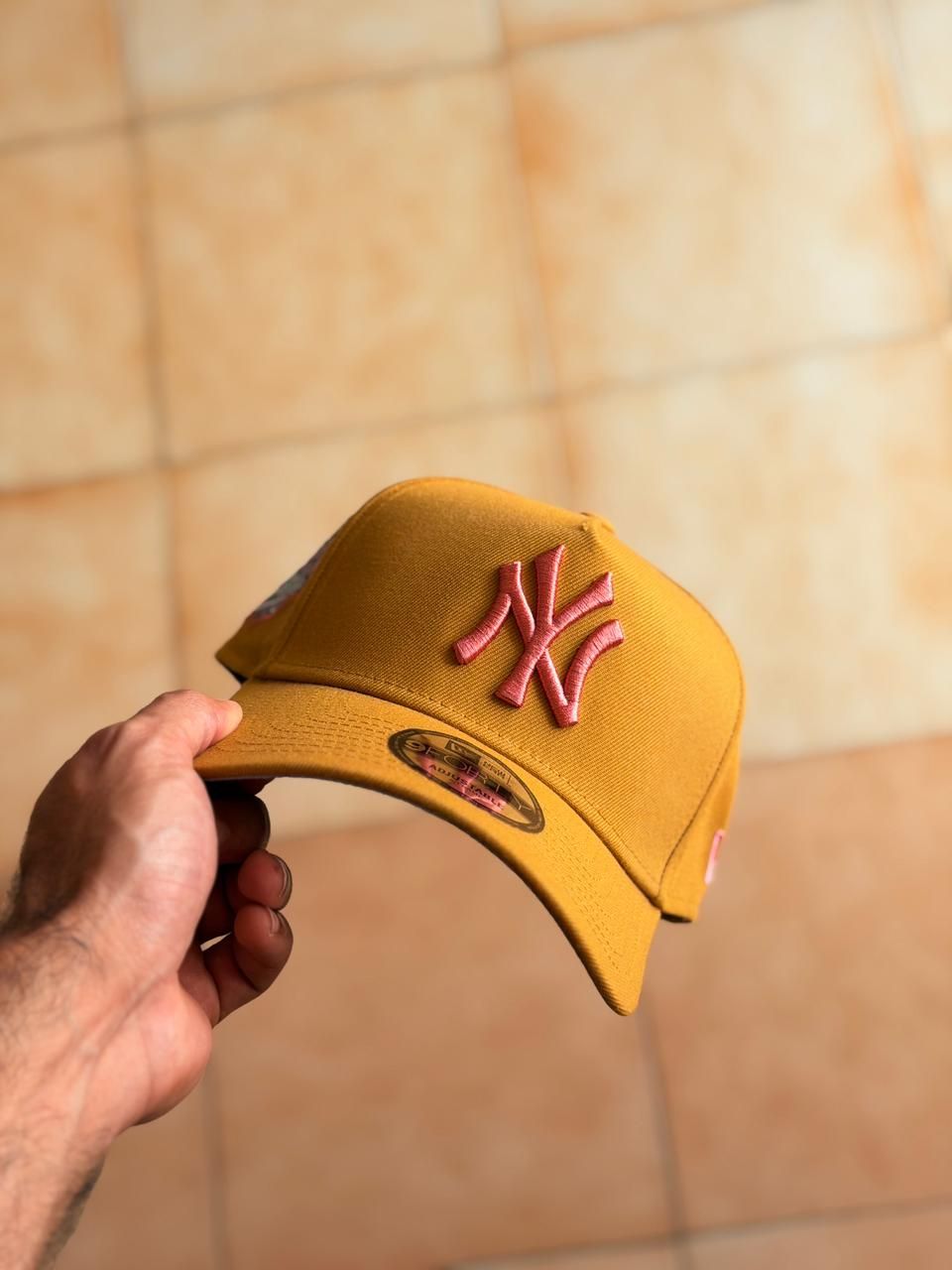 New Era 9Forty - NY Yankees World Series 1999 Mustard_3