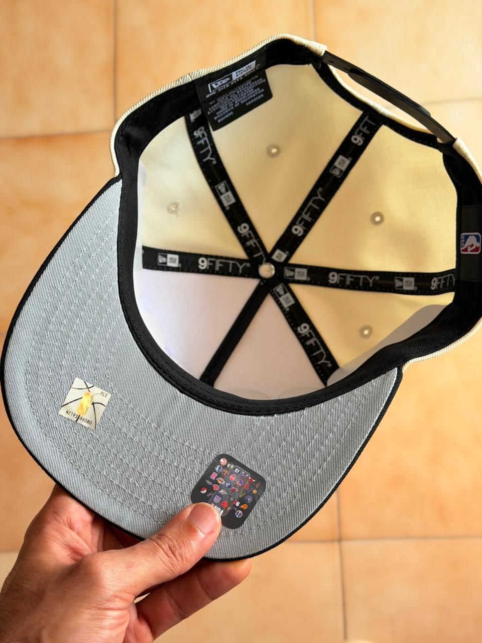 New Era 9Fifty A-Frame - Chicago Bulls 6x Champs 2tone_6