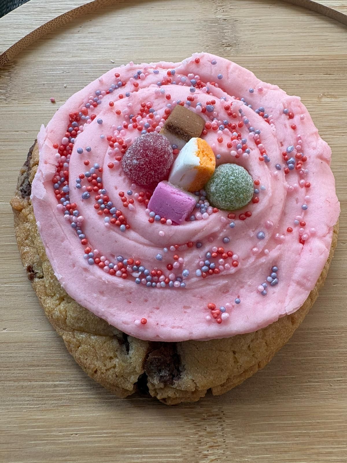 Dolly Mixture Pink Buttercream Cookie (12)_0