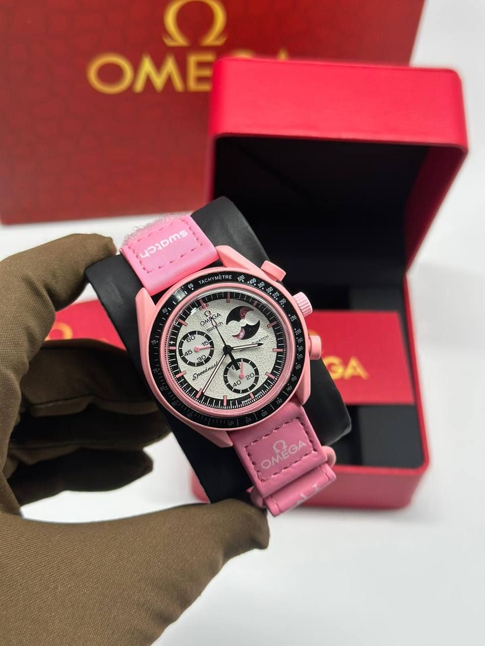 אומג,ה יוקרתי – סמל סטטוס בעולם היוקרה | איכות גבוהה_10