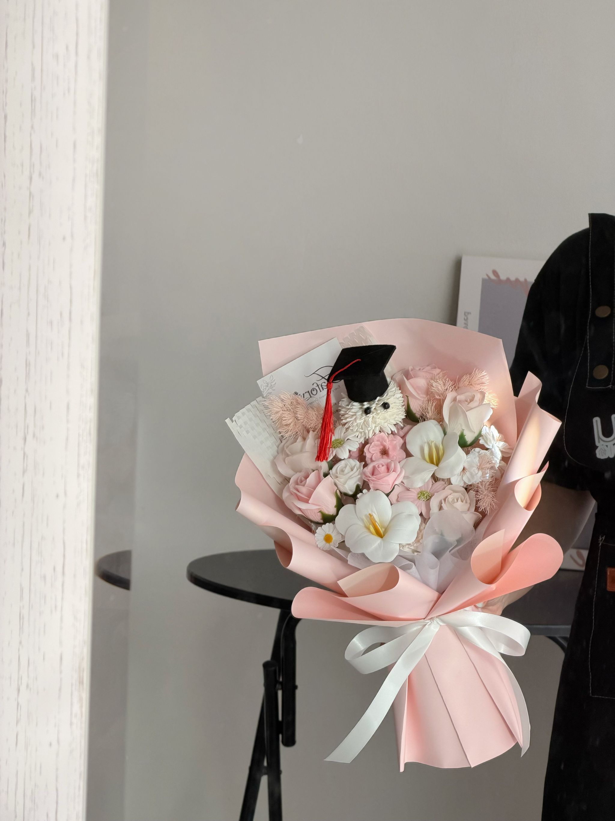 (GP036) Graduation Ping Pong Soap Flower Bouquet  _1