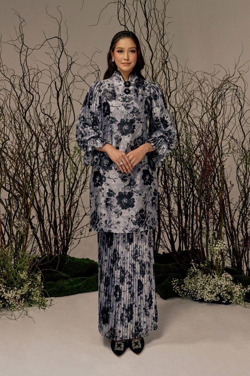 SD Raya 2026 ~ Isabelle Modern Kurung - Charcoal Black_0