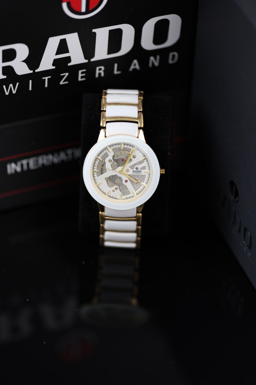 רד,ו - סמל סטטוס בעולם היוקרה | איכות גבוהה _2