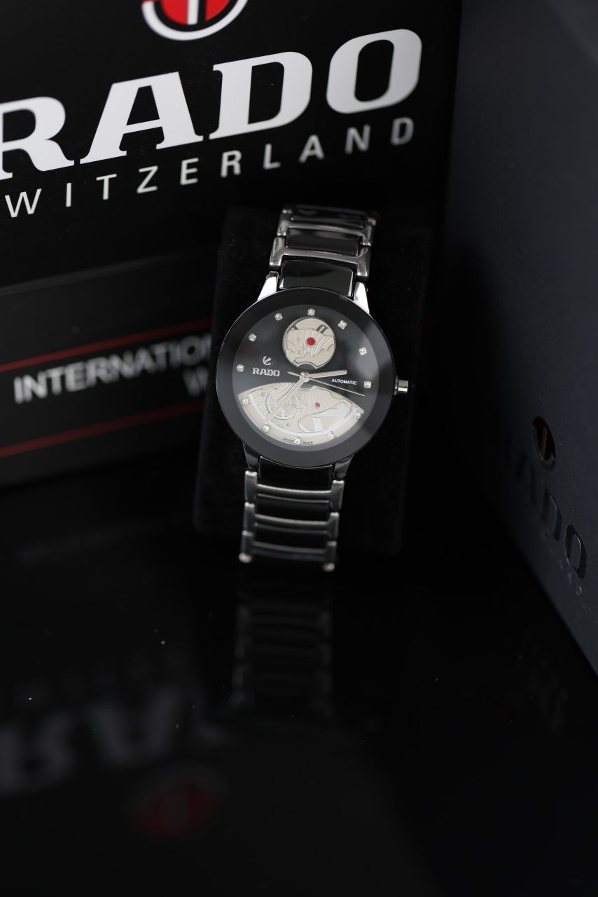 רד,ו - סמל סטטוס בעולם היוקרה | איכות גבוהה _9