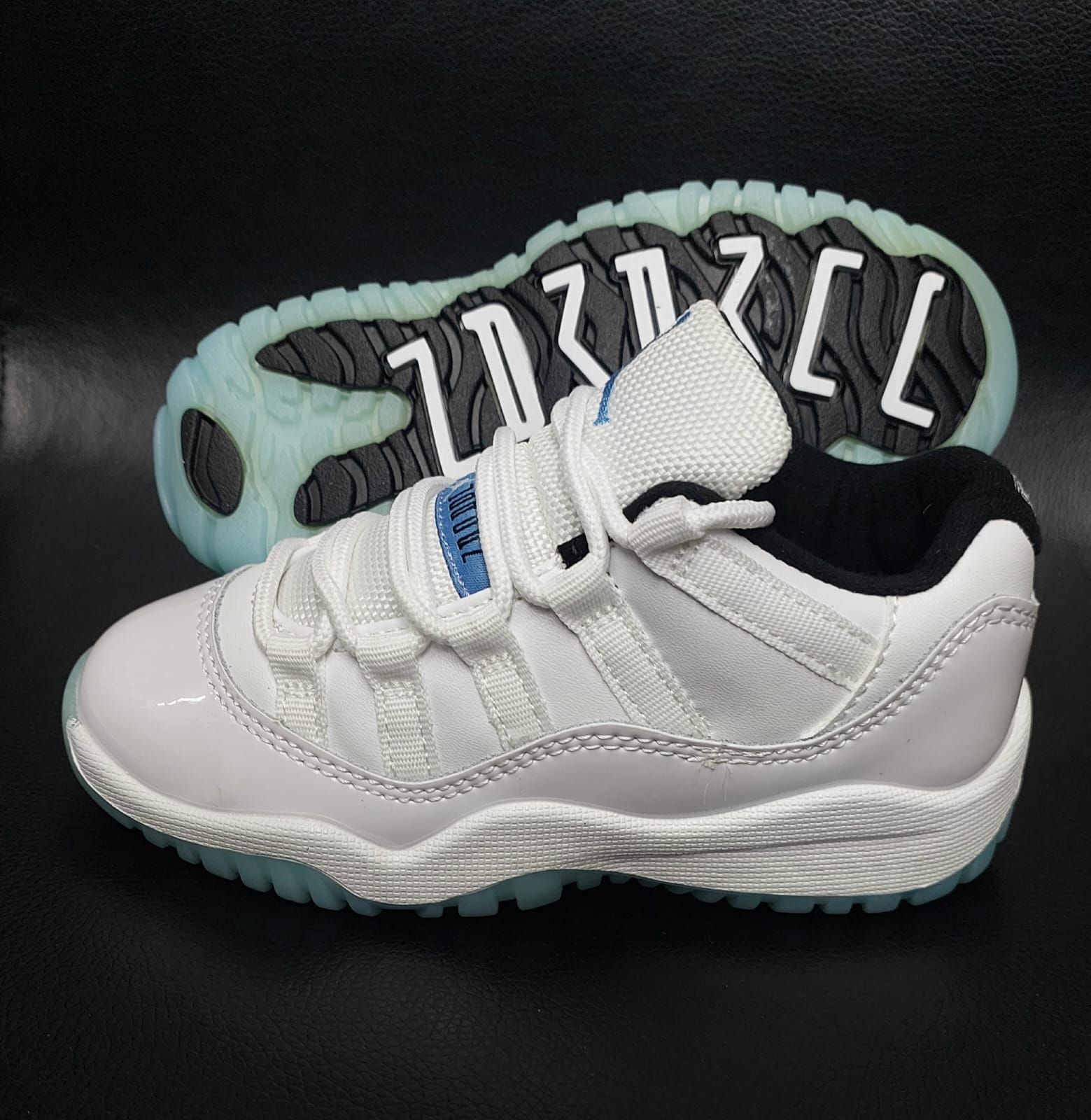 Jordan 11 - Junior sizes_0
