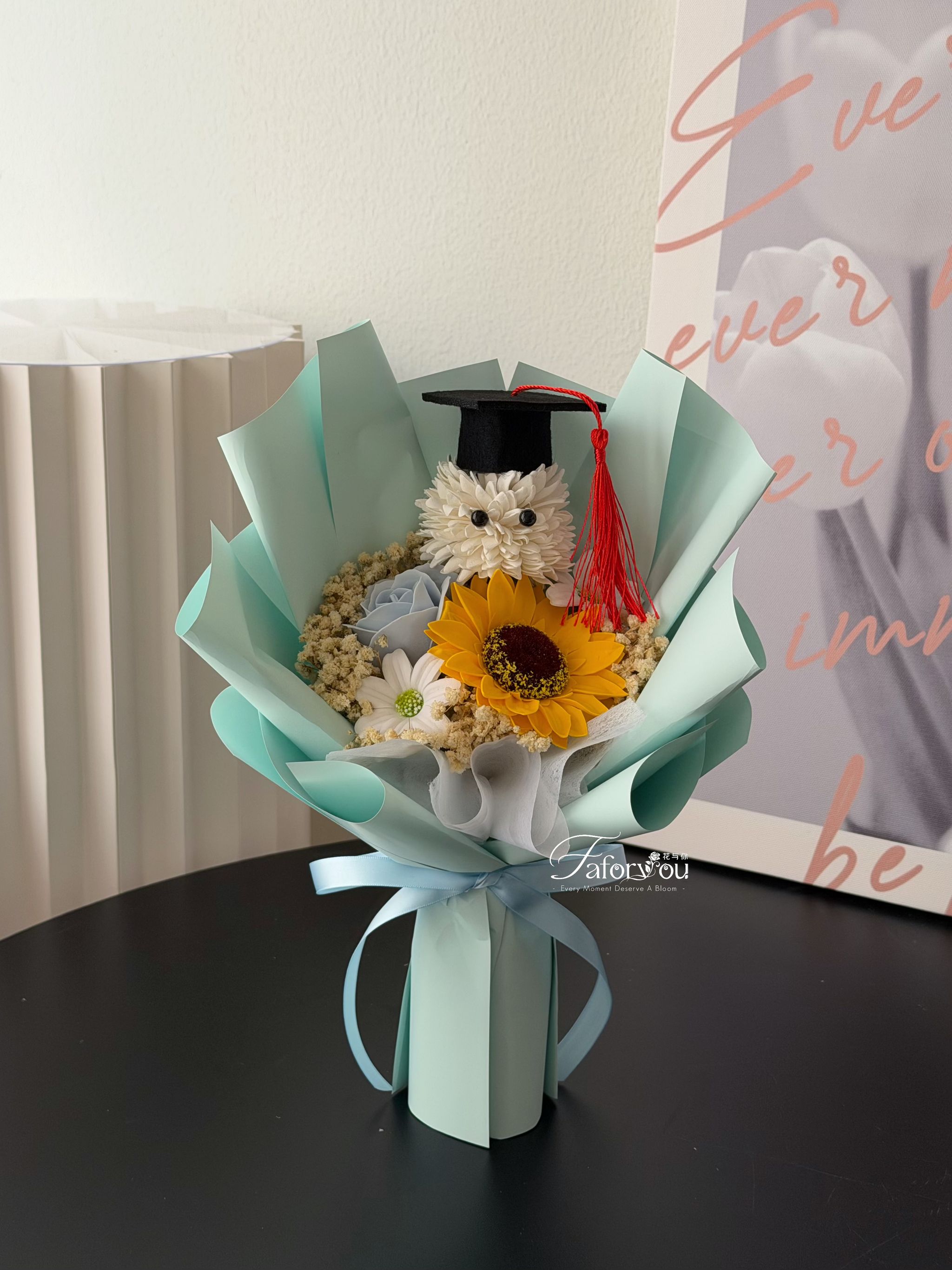 (GP002) Graduation Ping Pong Mixed Bouquet _0