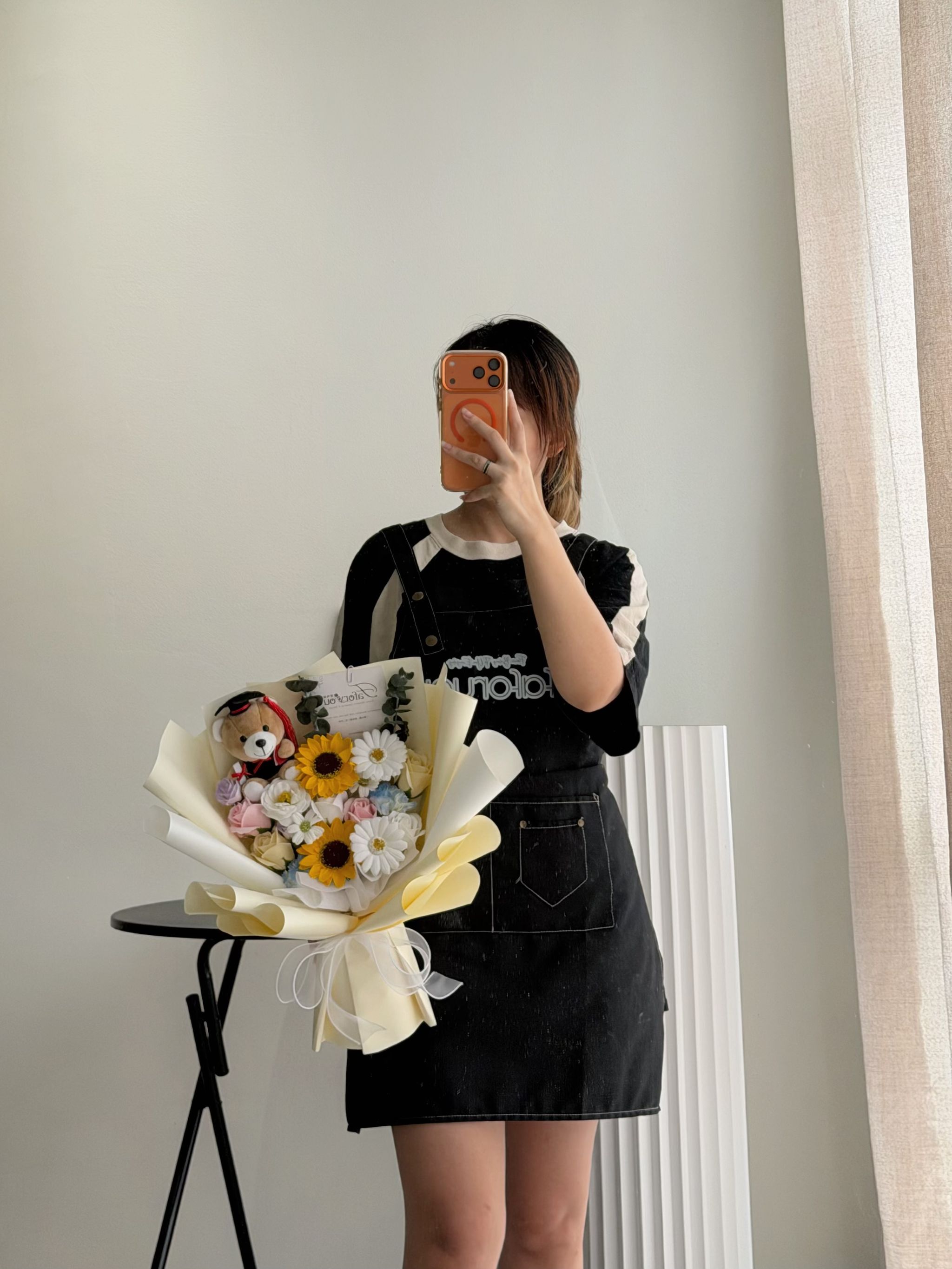 (GB037) Graduation Bear Soap Flower Bouquet_2