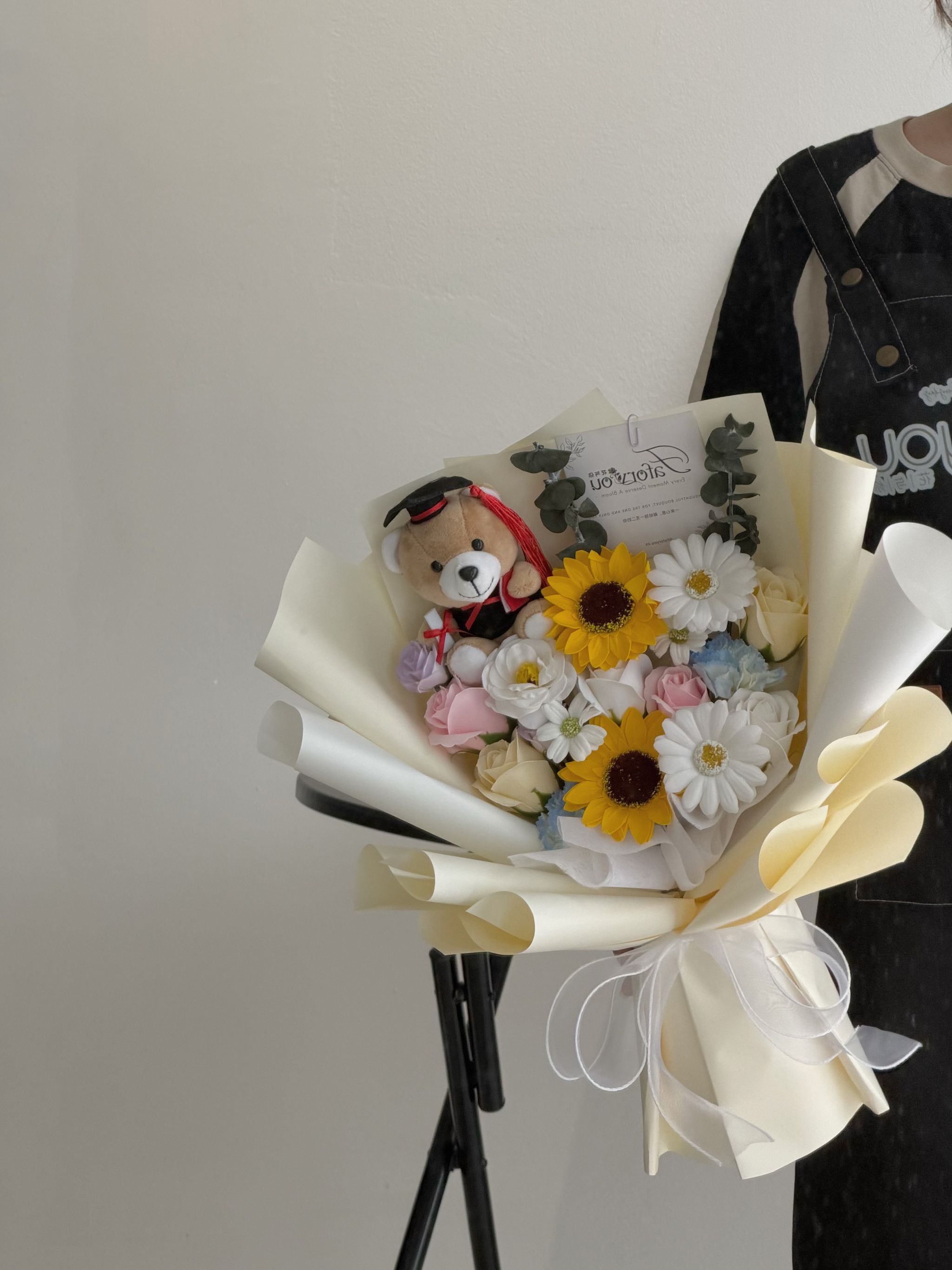 (GB037) Graduation Bear Soap Flower Bouquet_1