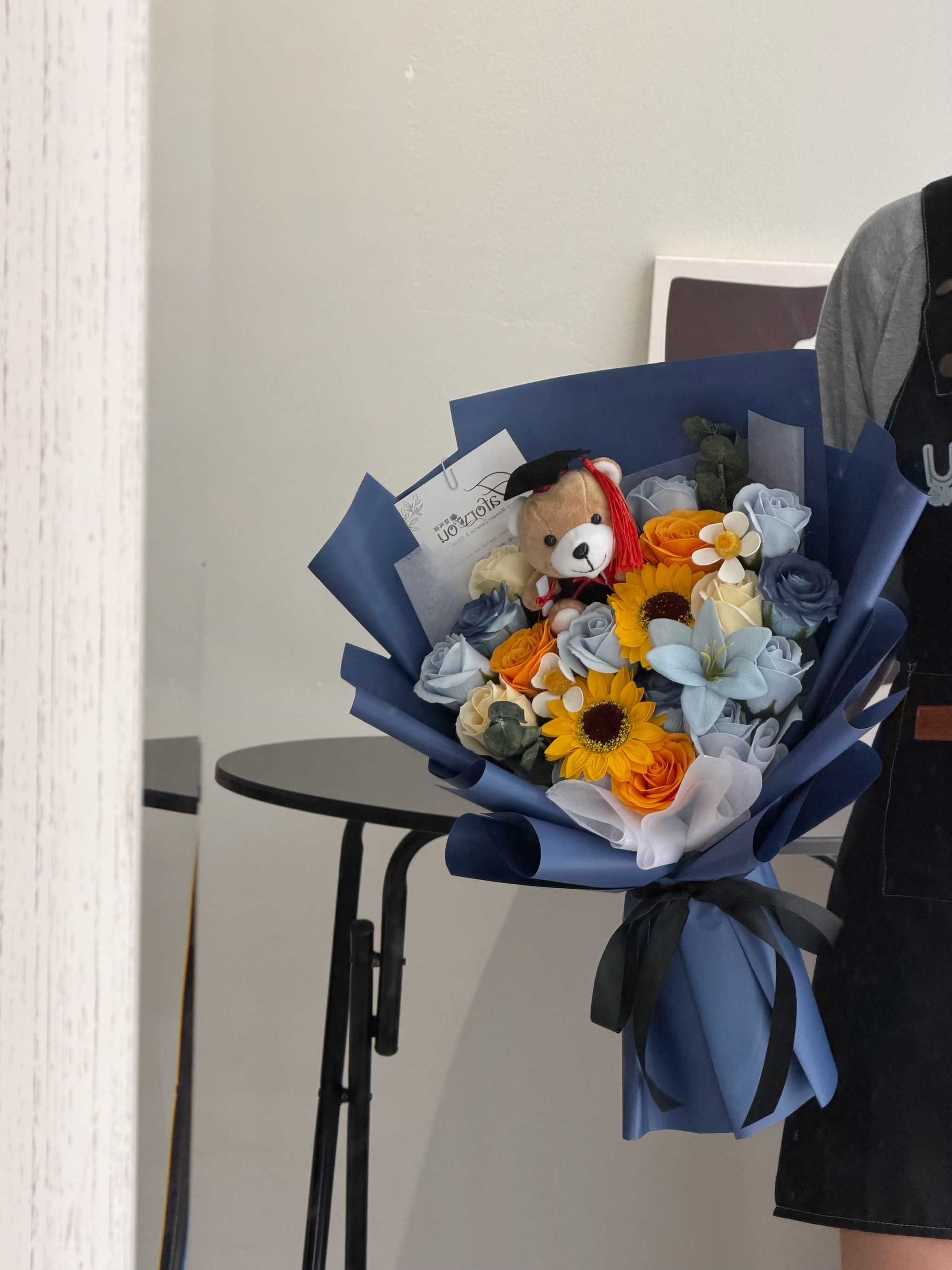 (GB038) Graduation Bear Soap Flower Bouquet _1