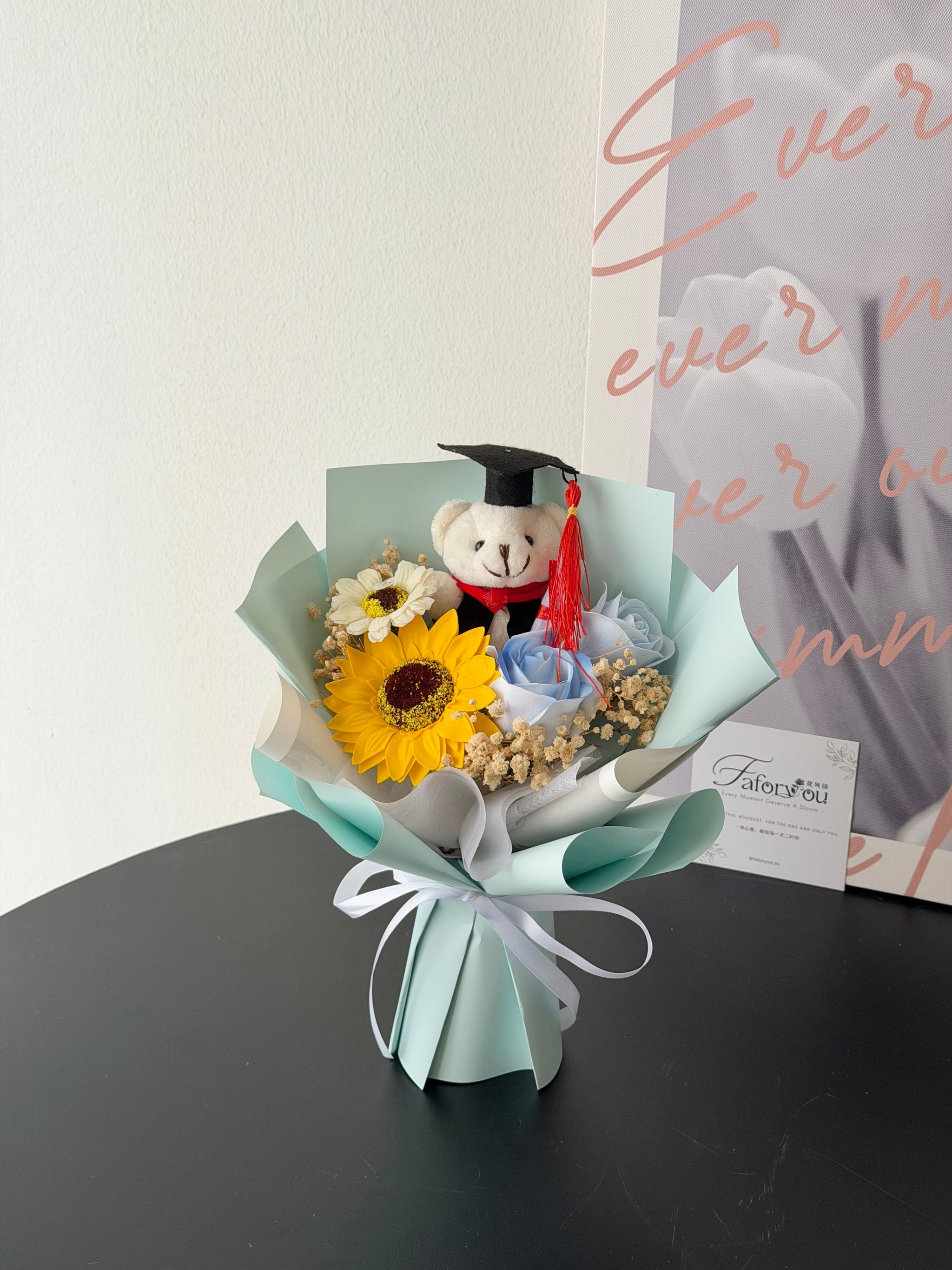 (GB008) Graduation Bear Mixed Flower Bouquet_0