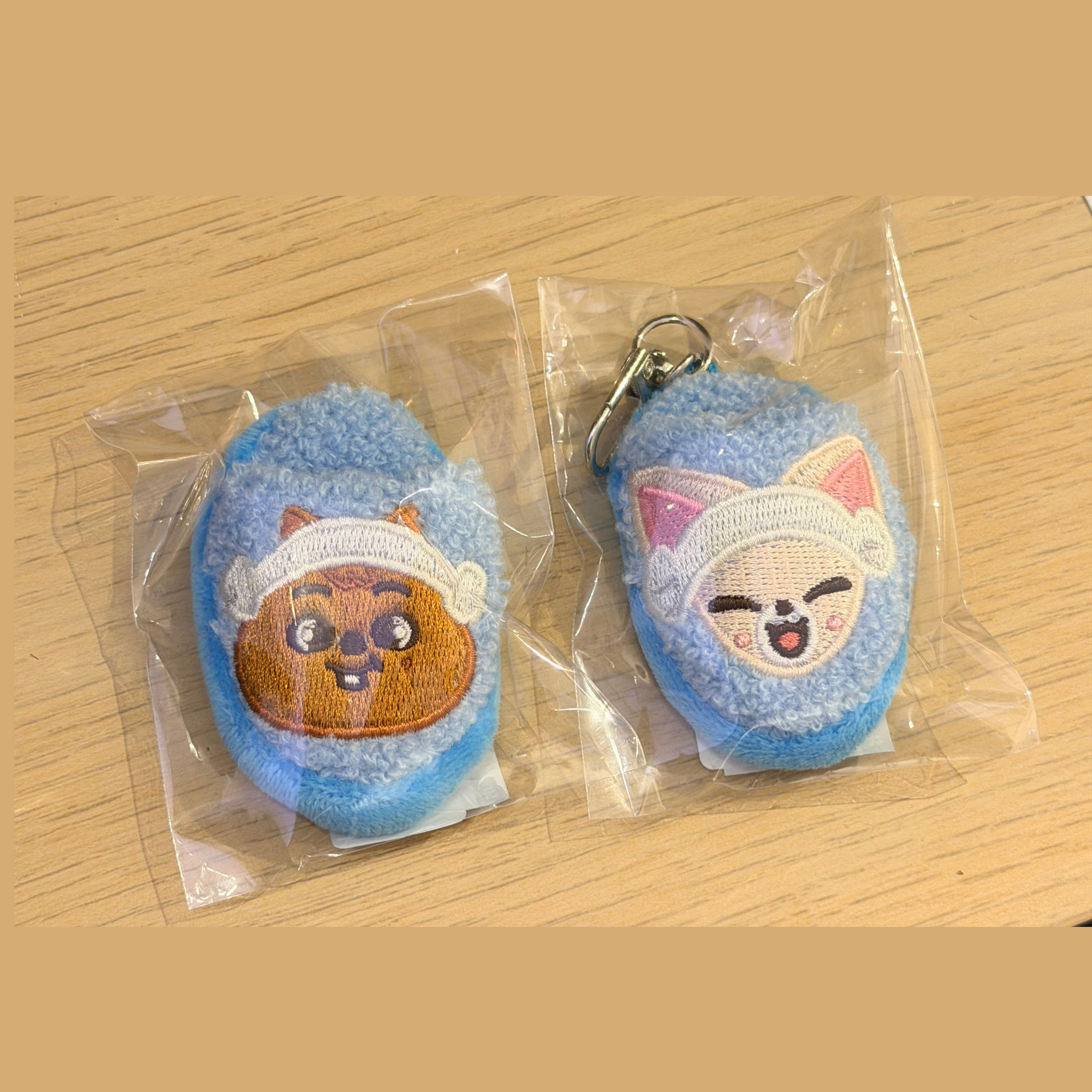 SKZOO SAUNA KUJI LUCKY DRAW SLIPPER KEYRING_1