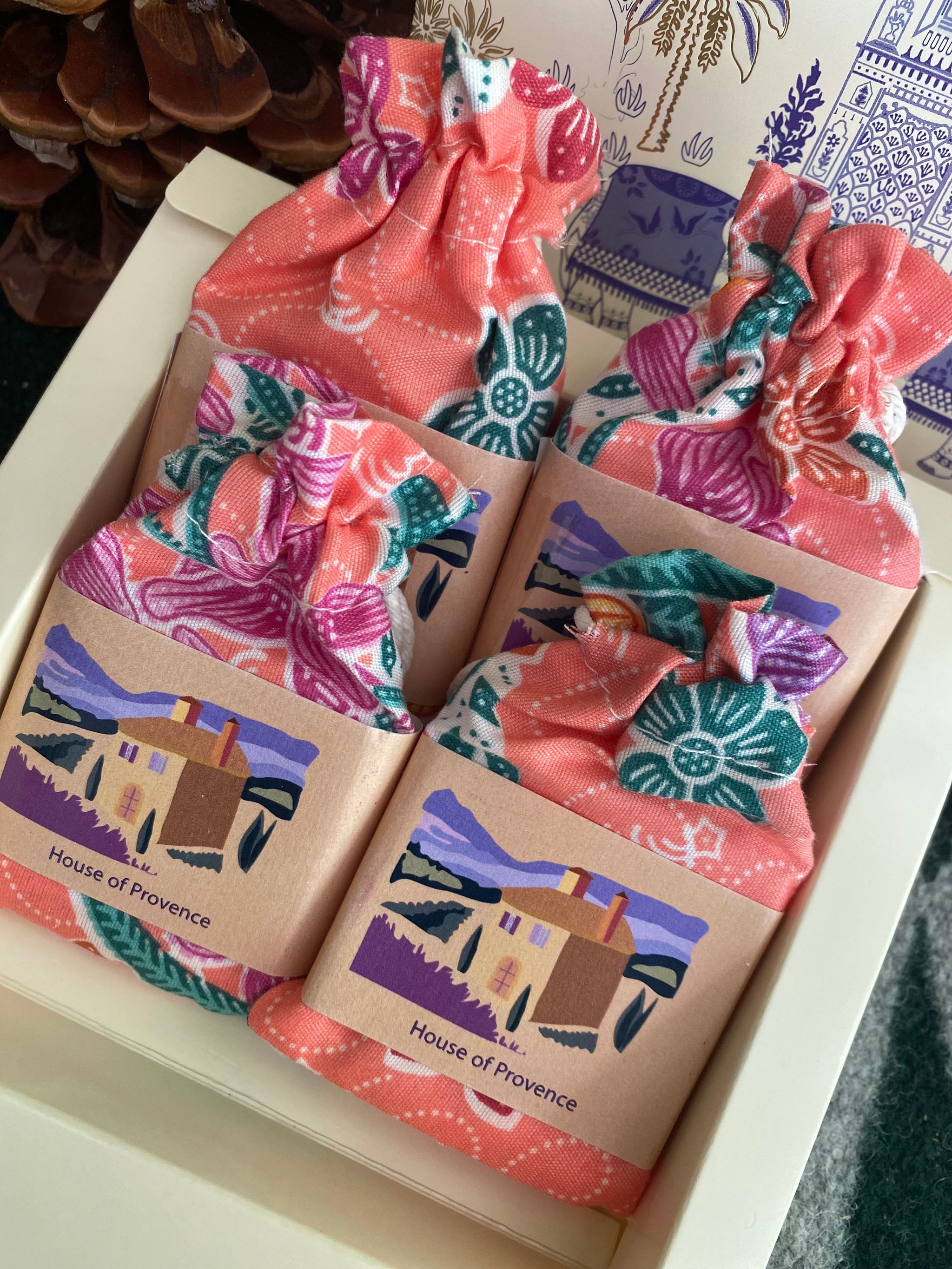 House of Provence (Lavender & Petits-grain)_0