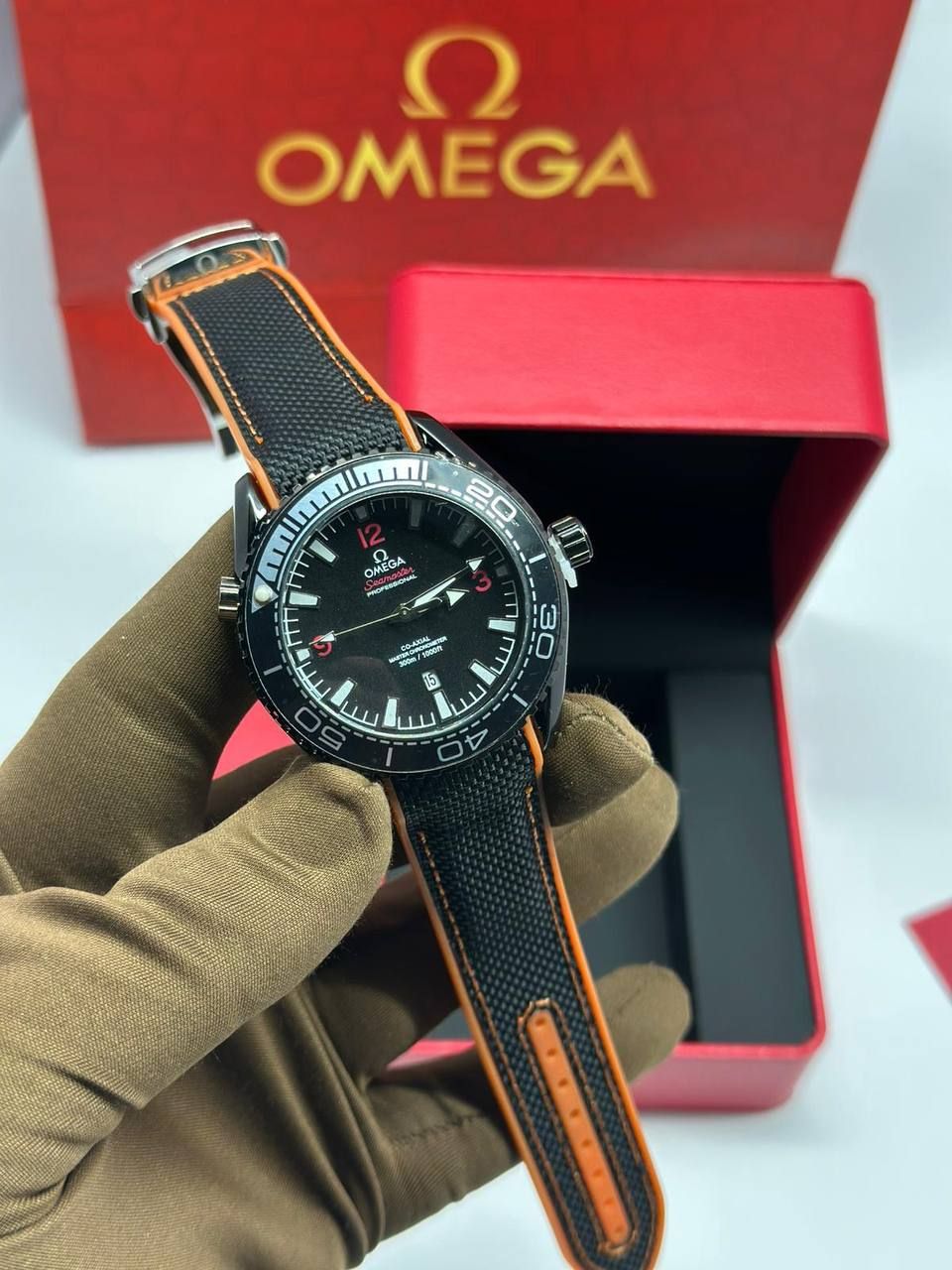 אומג,ה יוקרתי – סמל סטטוס בעולם היוקרה | איכות גבוהה _2