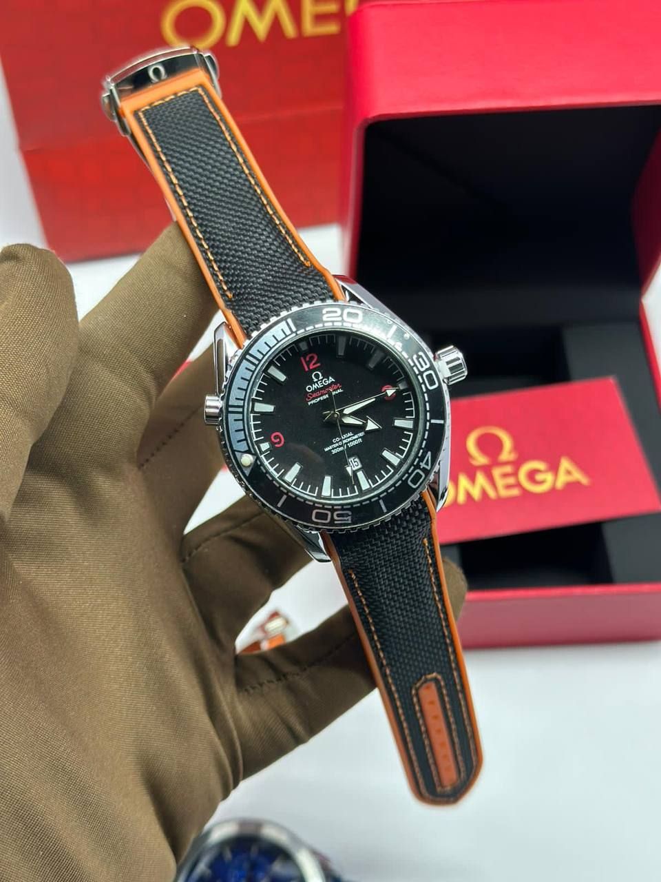 אומג,ה יוקרתי – סמל סטטוס בעולם היוקרה | איכות גבוהה _4