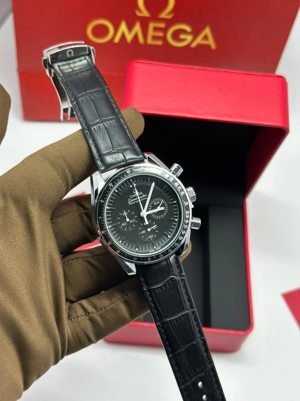 אומג,ה יוקרתי – סמל סטטוס בעולם היוקרה | איכות גבוהה  _3