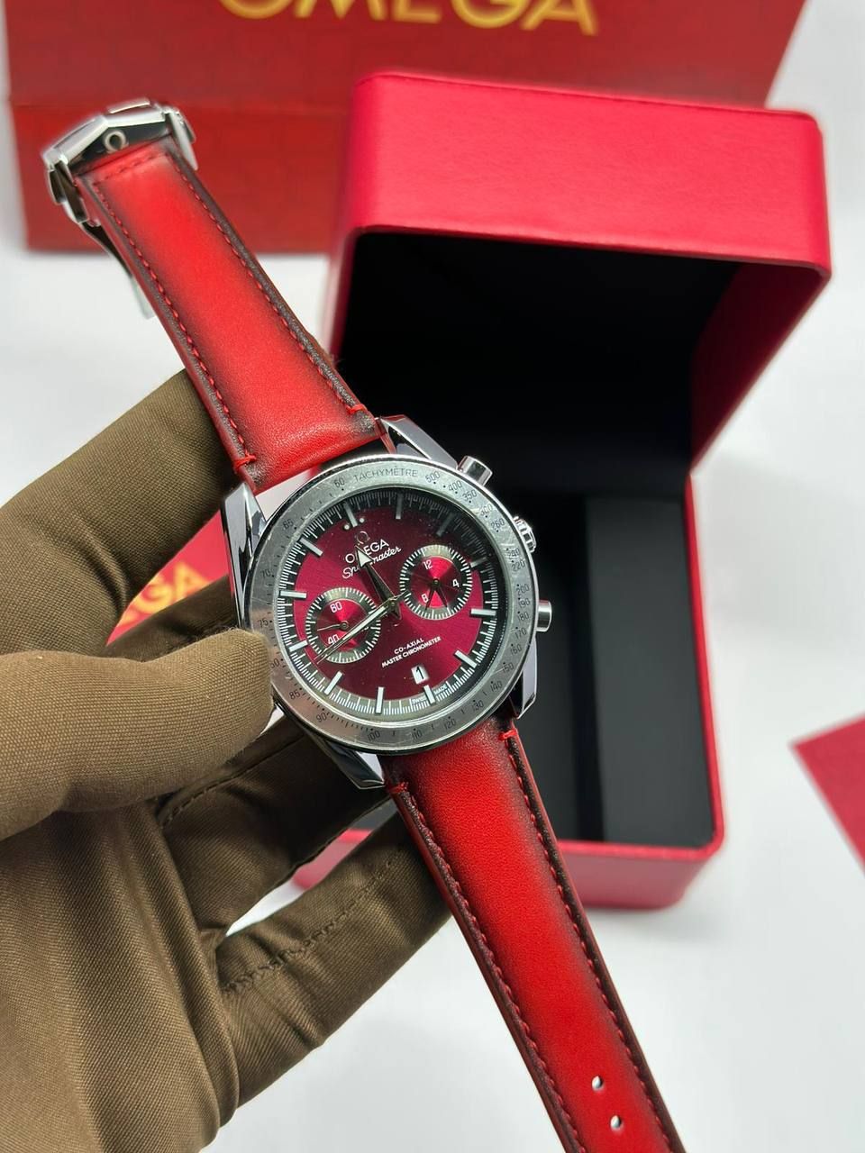 אומג,ה יוקרתי – סמל סטטוס בעולם היוקרה | איכות גבוהה  _2