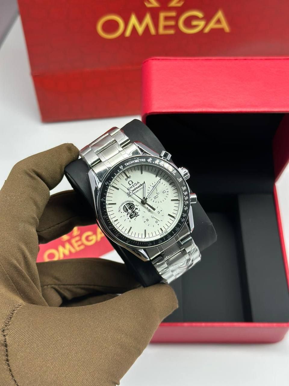 אומג,ה יוקרתי – סמל סטטוס בעולם היוקרה | איכות גבוהה  _9