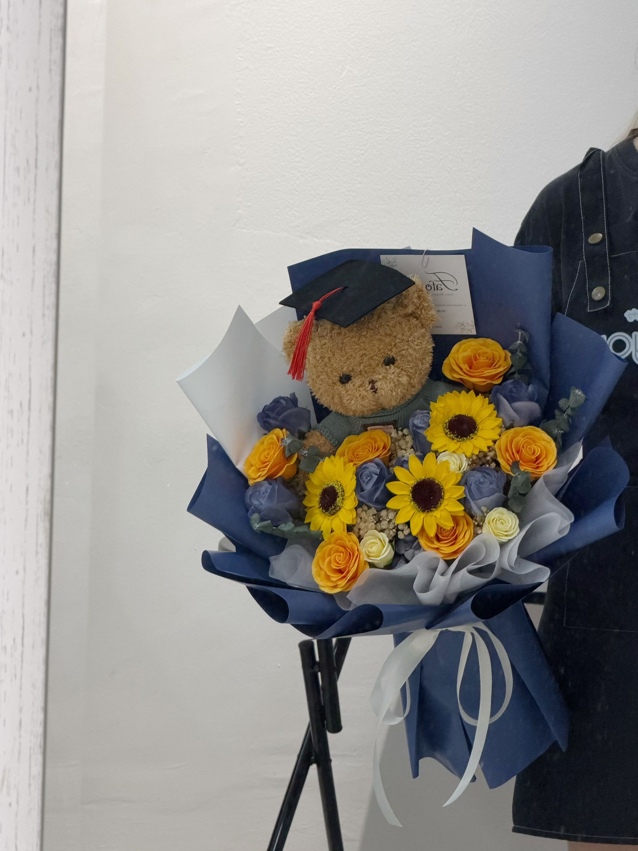 (GTB002) Graduation Teddy Bear Mixed Flower Bouquet _0