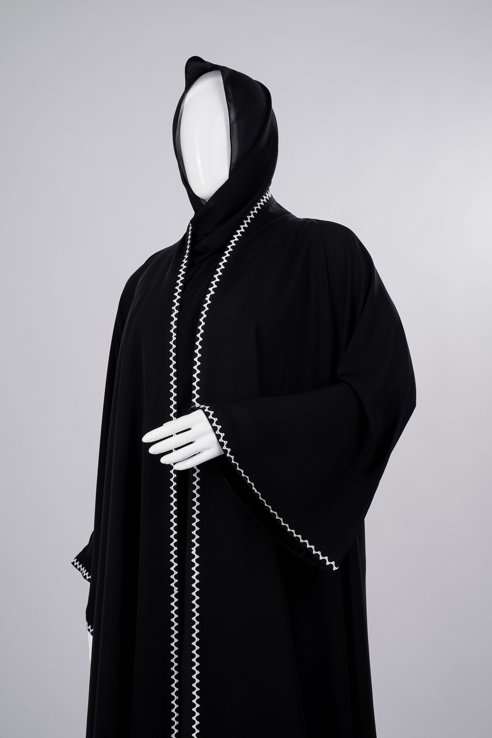 White Zigzag Edge Premium Black Abaya_2